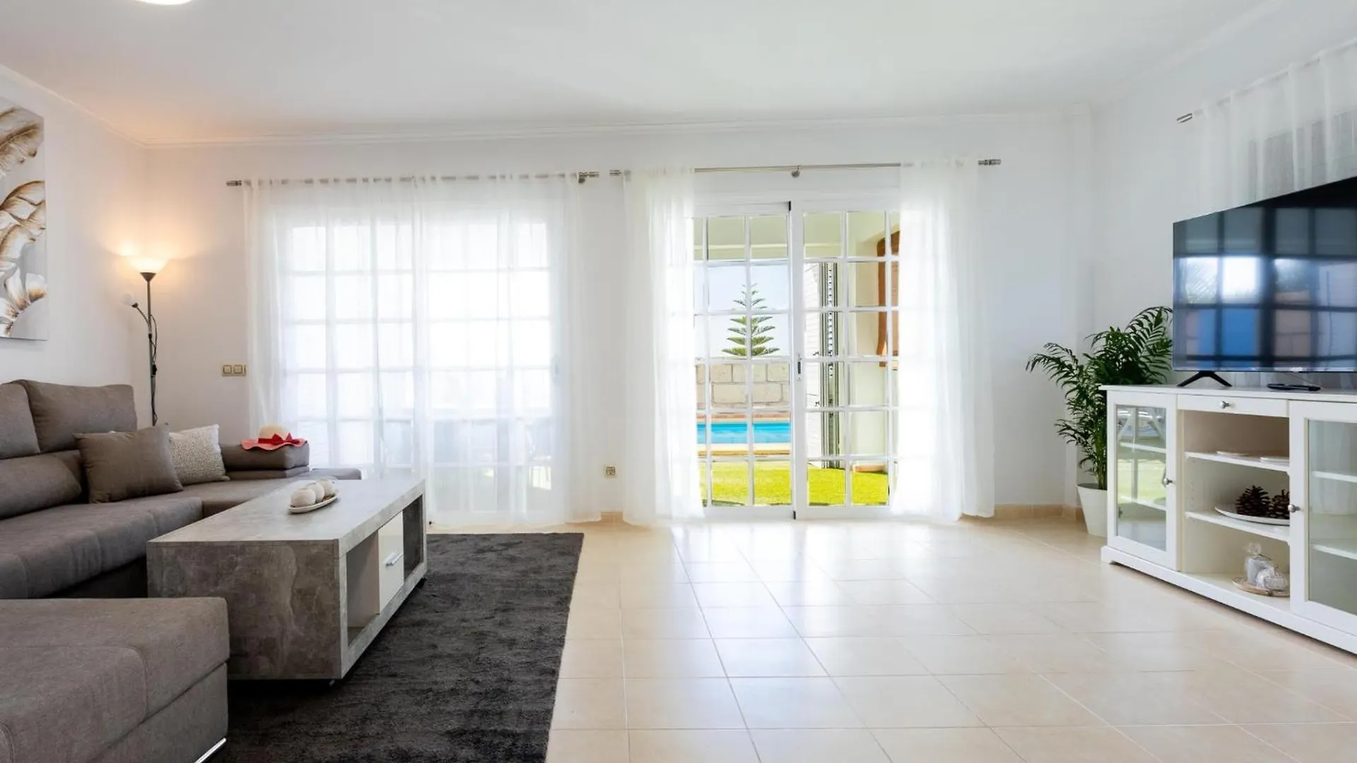 Incredible Villa Fuente, Ocean View, Heated Pool! Costa Adeje  Costa Adeje (Tenerife)