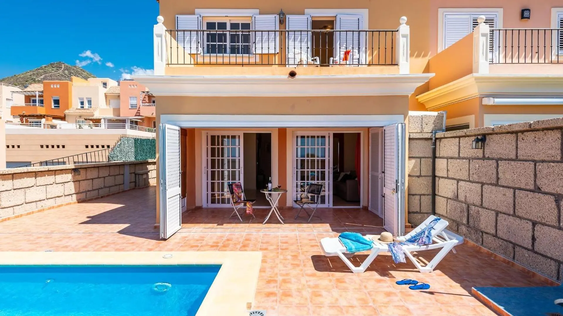 Incredible Villa Fuente, Ocean View, Heated Pool! Costa Adeje